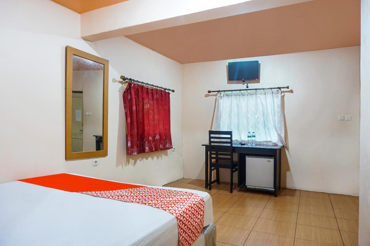 Oyo 90923 Makassar Cottage Balangberu Экстерьер фото